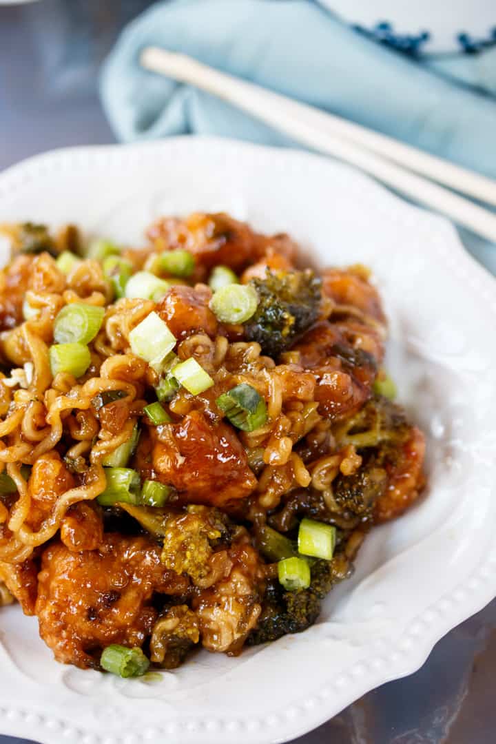 Ramen Noodle General Tsos Chicken