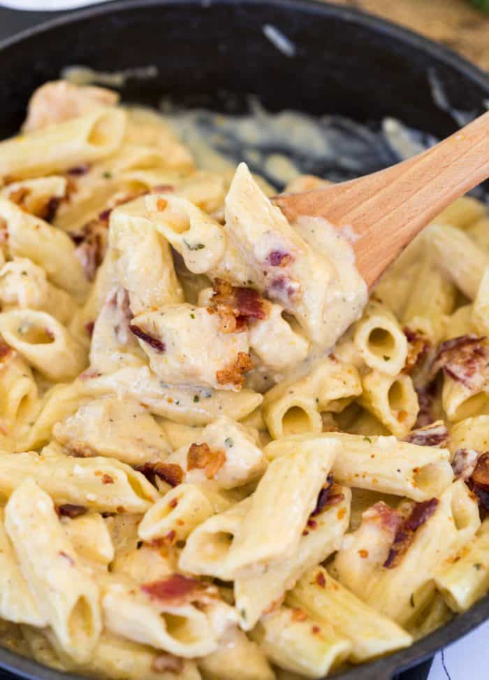 Bacon Ranch Chicken Pasta - The Cozy Cook