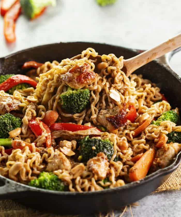 Ramen Noodle Chicken Stir Fry With Peanut Sauce