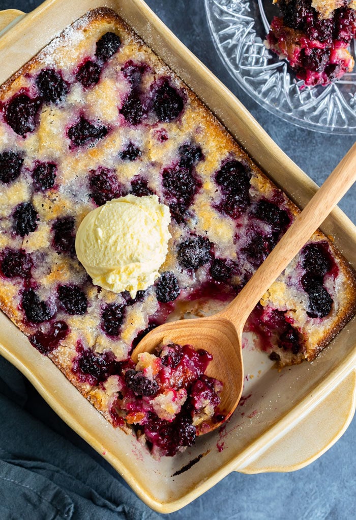 The Pioneer Woman S Blackberry Cobbler The Cozy Cook