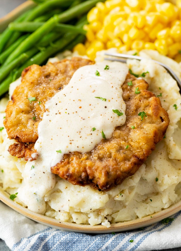 Country Fried Steak & Gravy - Must Love Garlic