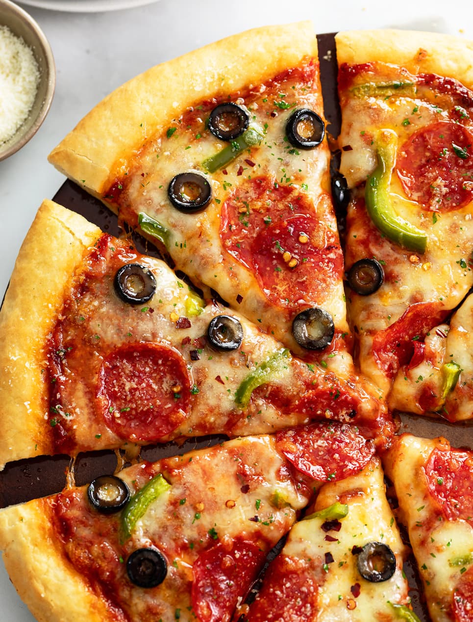 6 easy steps that will help you make your own pizza at home from scratch